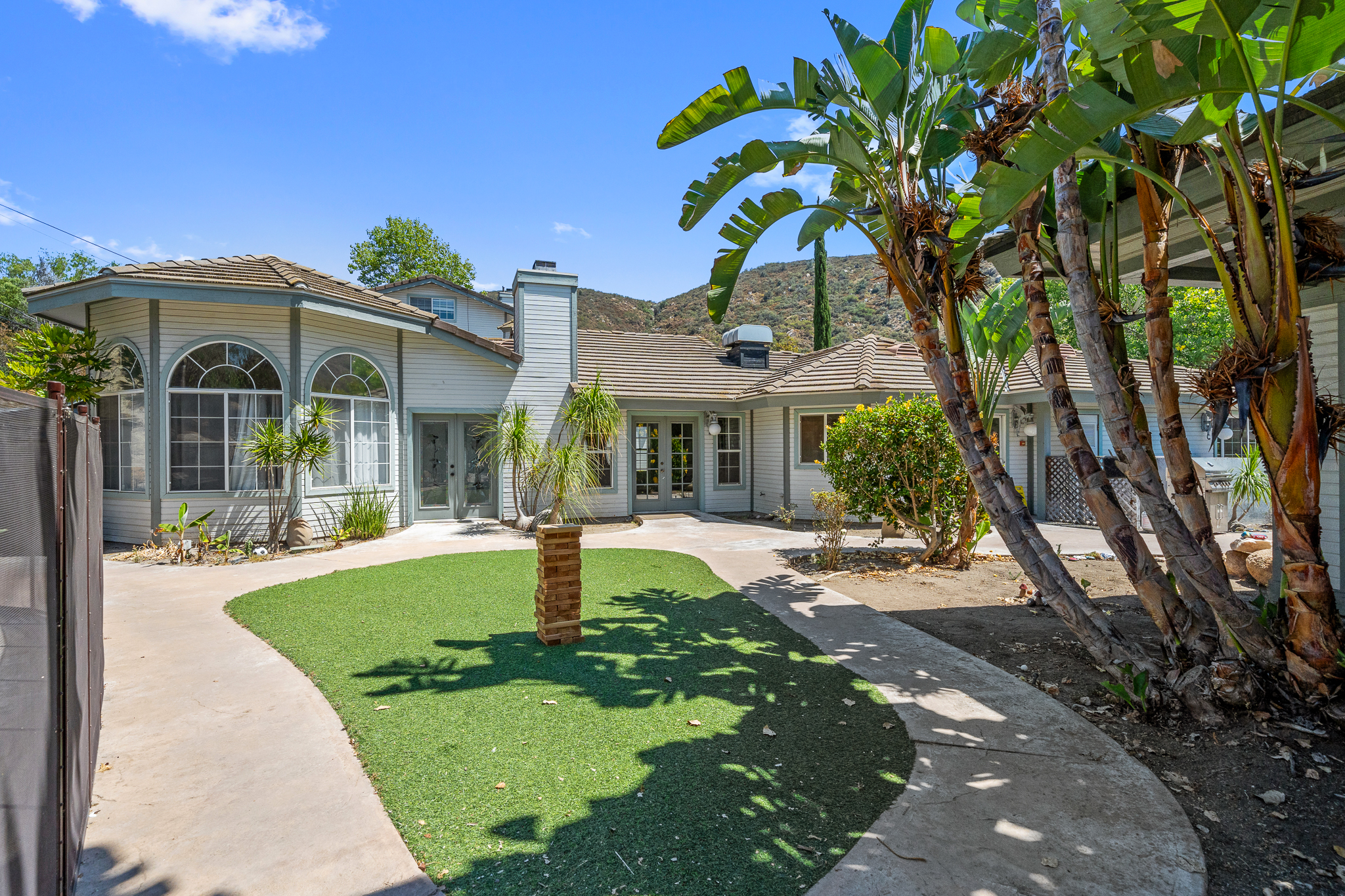 Front yard of the Pacific Bay Recovery San Diego facility